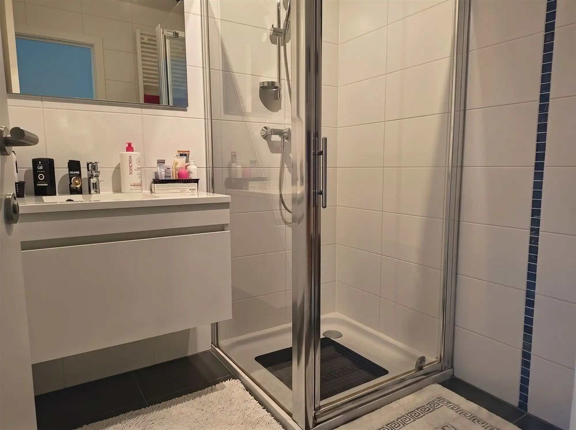 Knap en energiezuinig appartement met 2 slaapkamers en terras foto 8