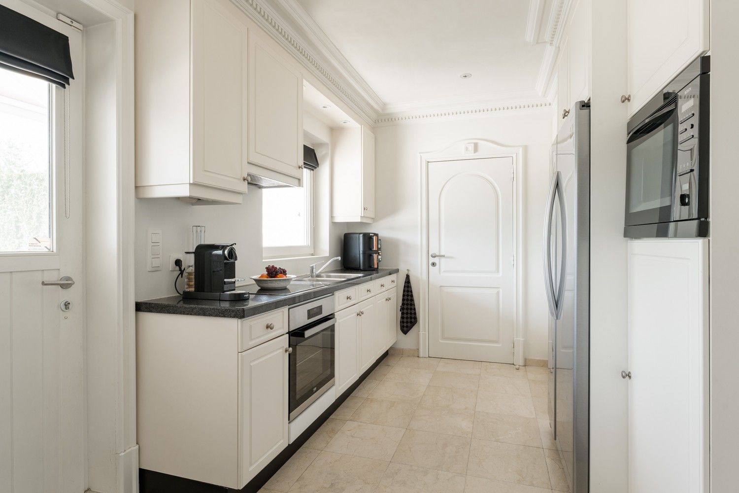 Villa landhuis op een gunstige locatie vlakbij de Nederlandse grens! foto 12