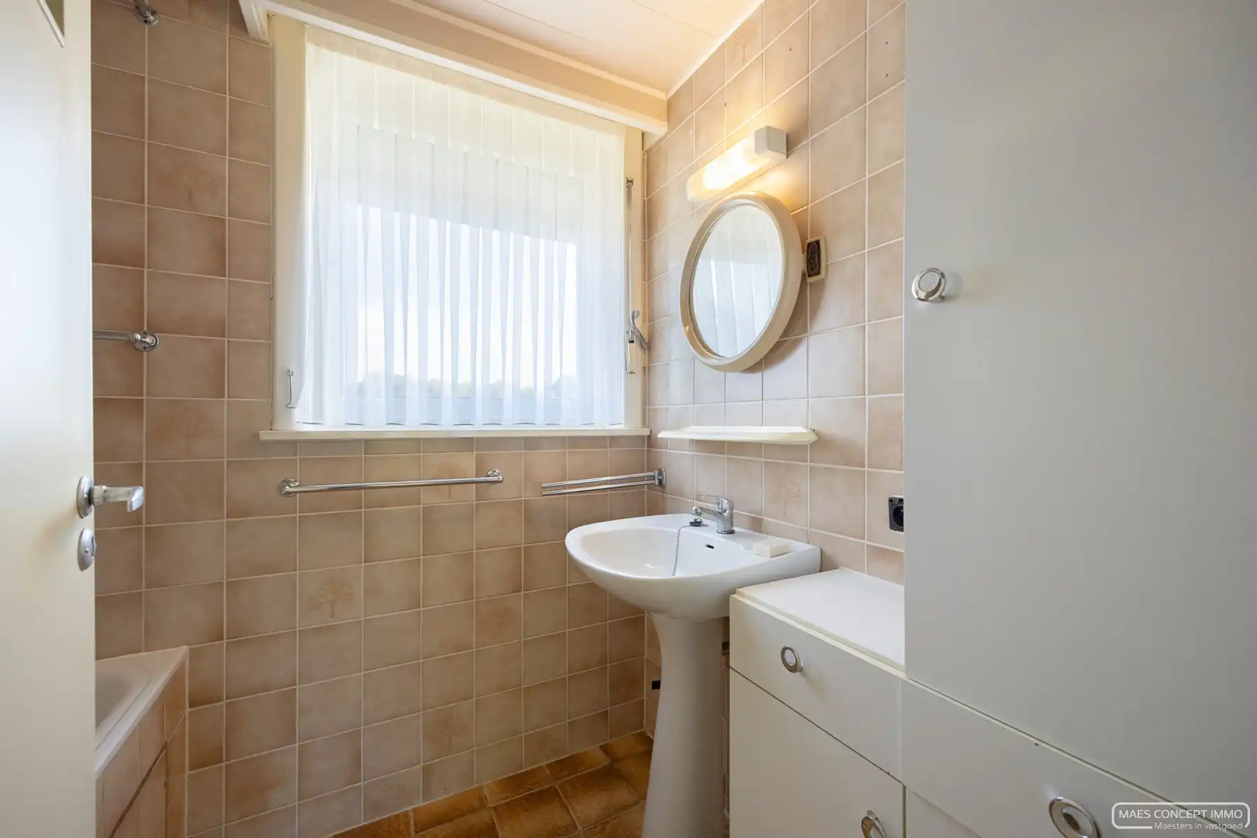 Ruime halfopen woning te koop in Gullegem foto 16