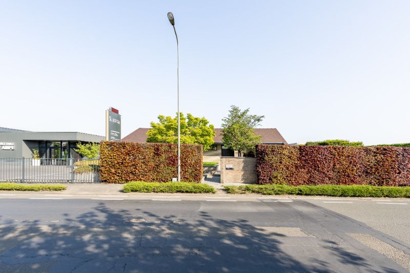 Uniek commercieel vastgoed met villa - magazijn - winkelruimte - parking! foto 12
