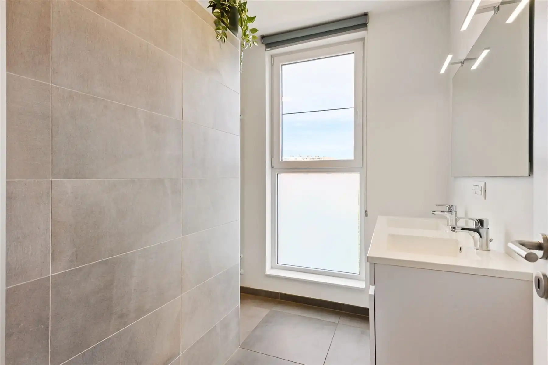 Recente, energiezuinige woning te Deurne! foto 13