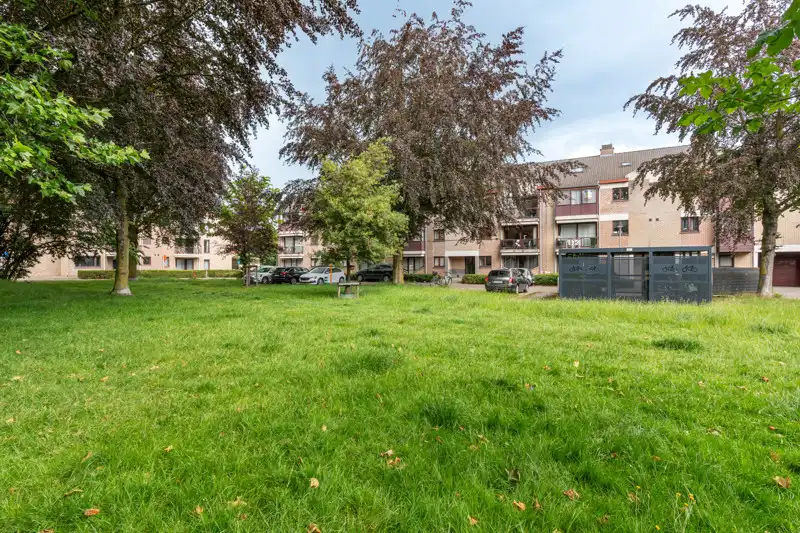 Zeer rustig gelegen gelijkvloers appartement met 3 slaapkamers, tuin en garage foto 5