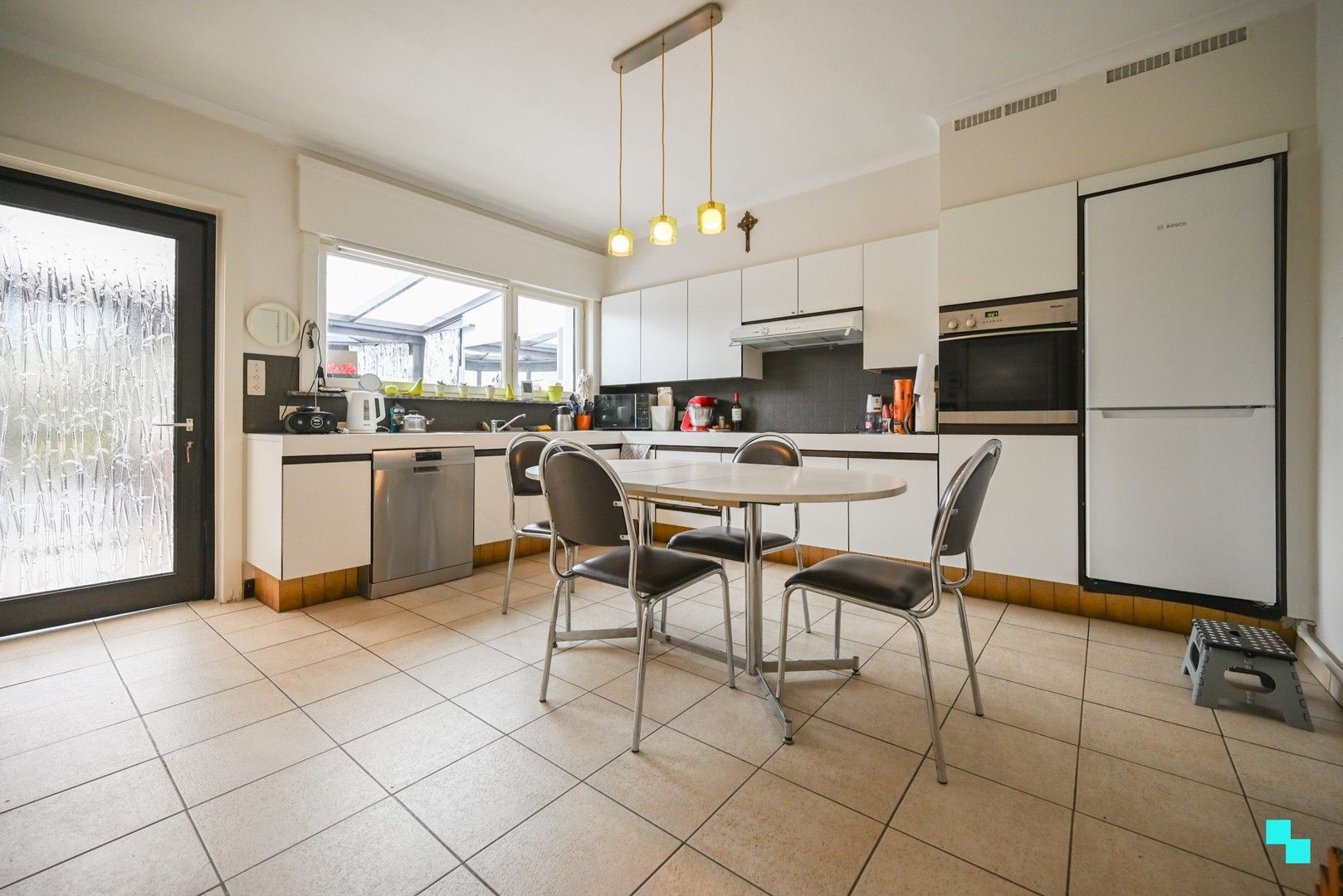 Gezellig HOB met drie slaapkamers te Ingelmunster foto 8