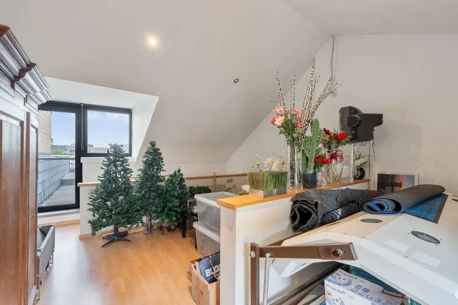Karaktervol handelspand met duplexappartement en parkeermogelijkheden in het centrum van Bilzen foto 29