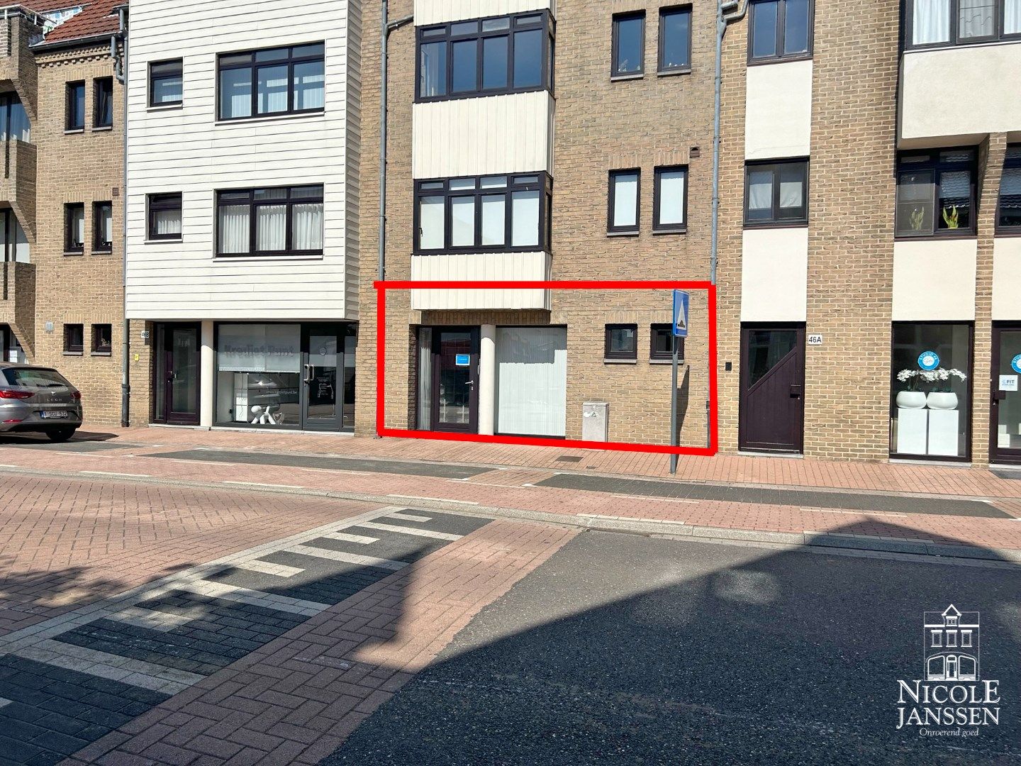 Verzorgd gelijkvloers handelspand met parkeergelegenheid op goed bereikbare locatie foto 10