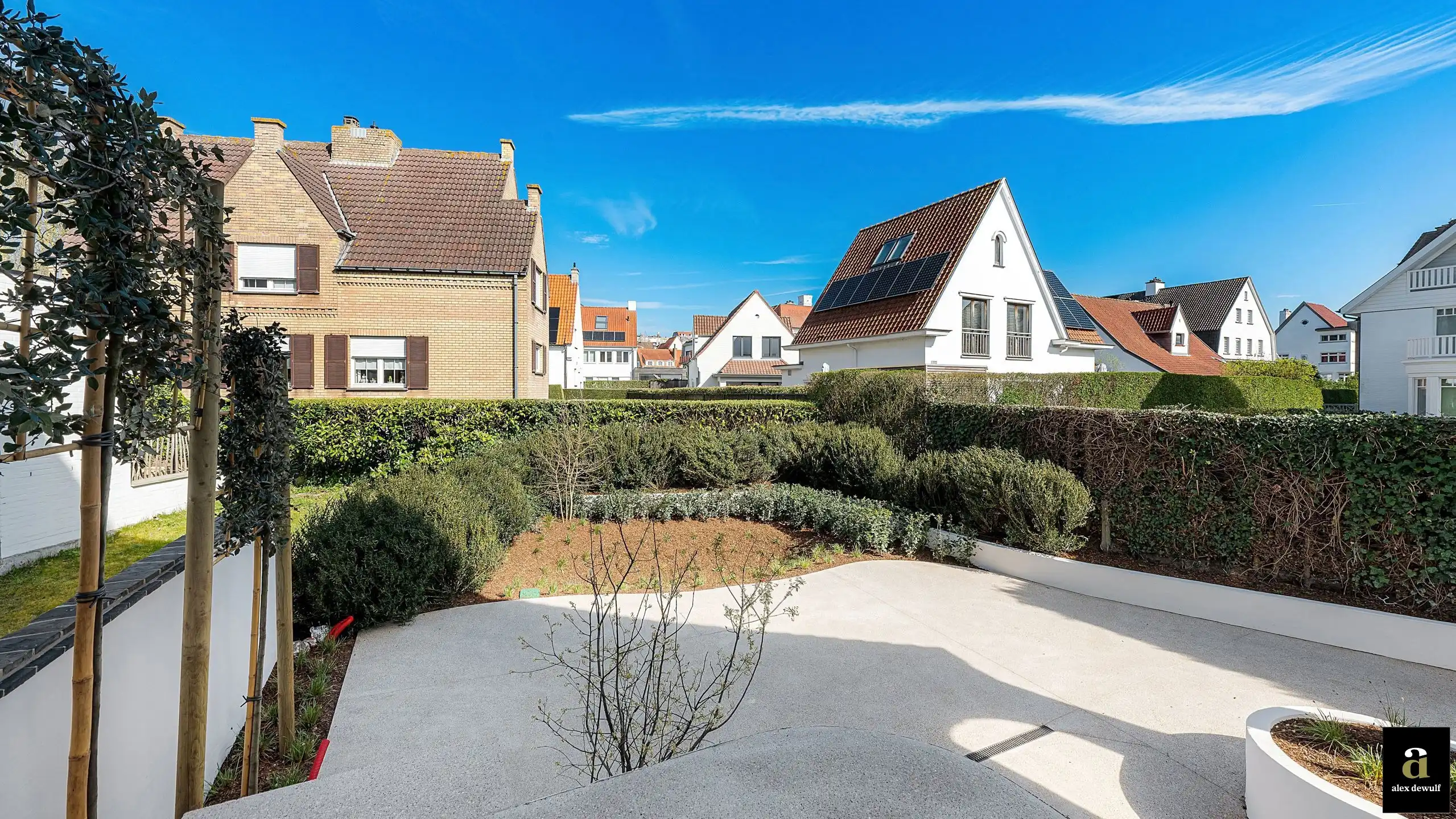 Uitstekend gelegen, volledig gerenoveerde koppelvilla te Duinbergen, op wandelafstand van het strand en de duinen. foto 52