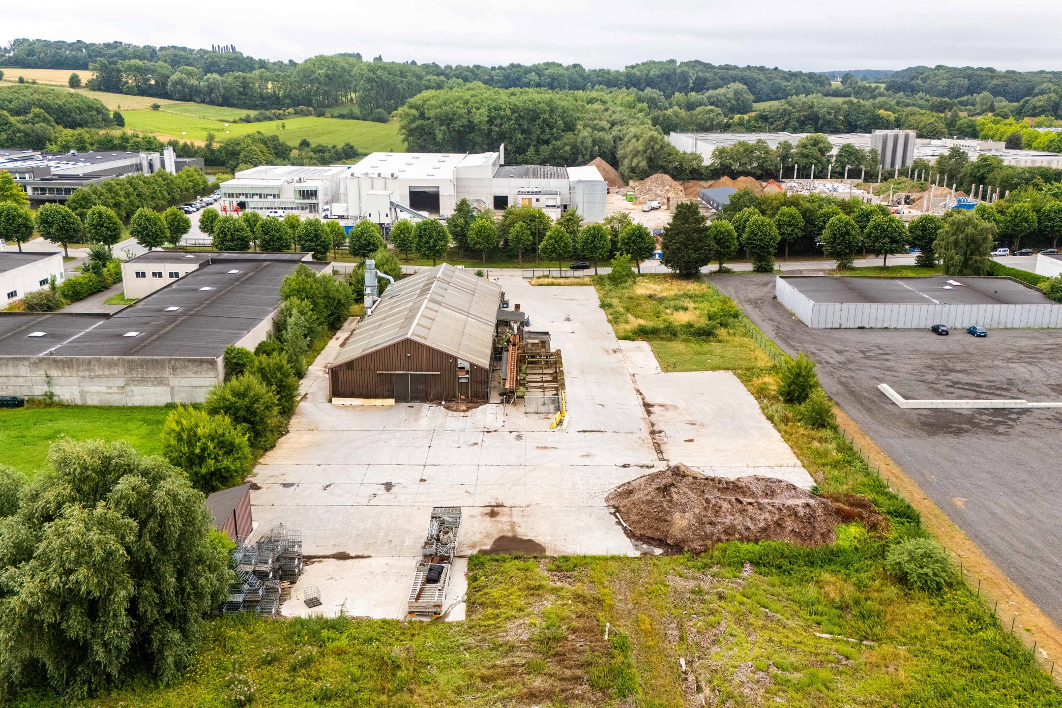 Industriegebouw met ruime industriegrond te koop in Ronse foto 11