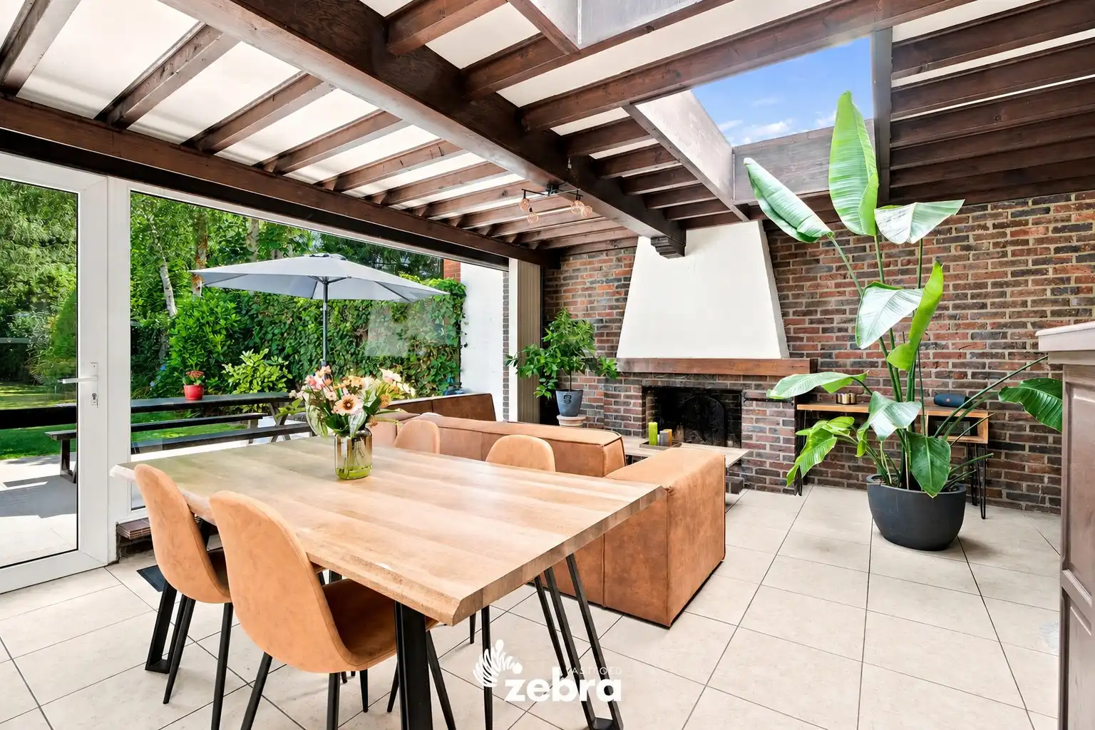 Stevige woning met fantastische tuin in Roeselare! foto 4