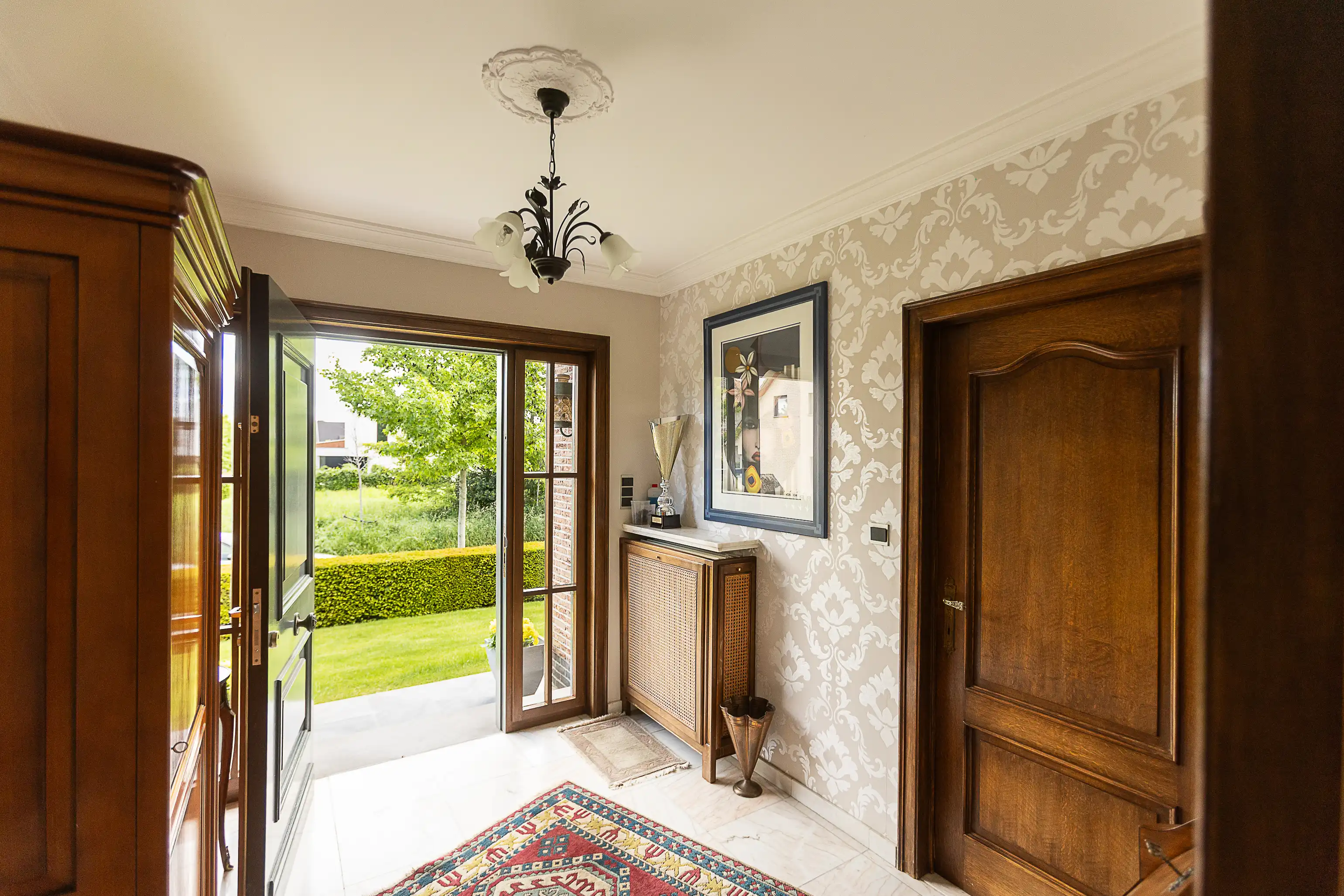 Karaktervolle, perfect onderhouden woning in Aalter foto 3