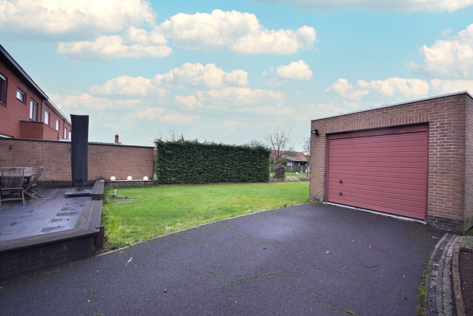 ZEER RUIME EN GOED ONDERHOUDEN HALF OPEN BEBOUWING foto 20