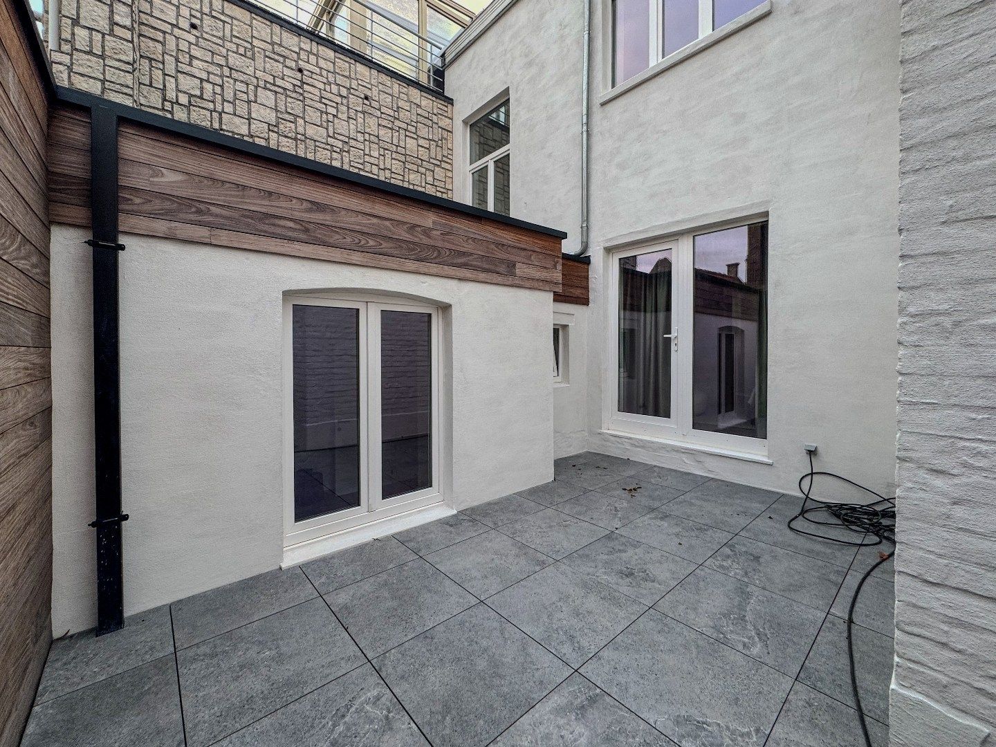 Ruim appartement met 2 slaapkamers en terras in het centrum. foto 23