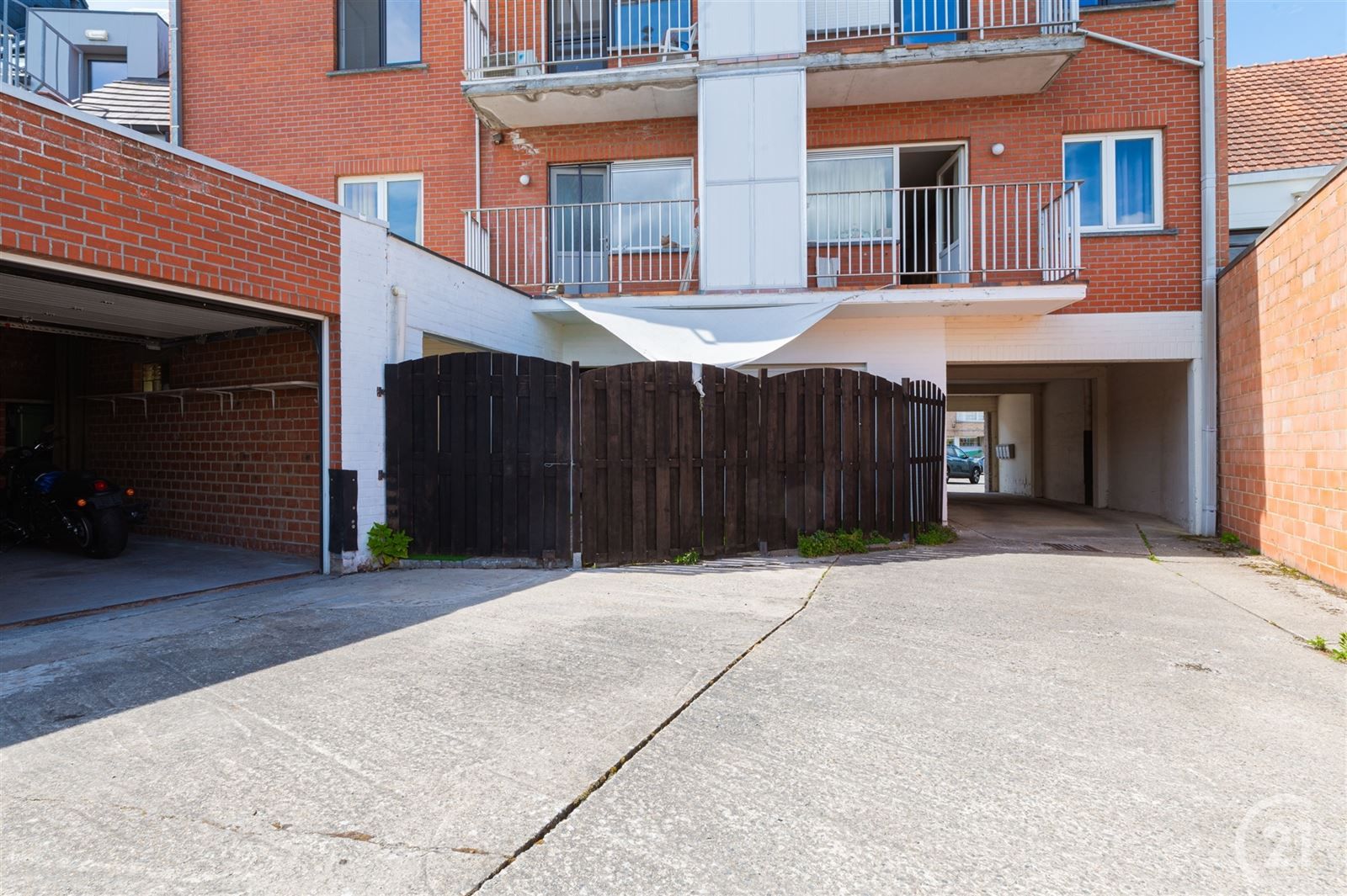 Lichtrijk gelijkvloersappartement met ruim terras en garagebox in het centrum van Welle foto 18