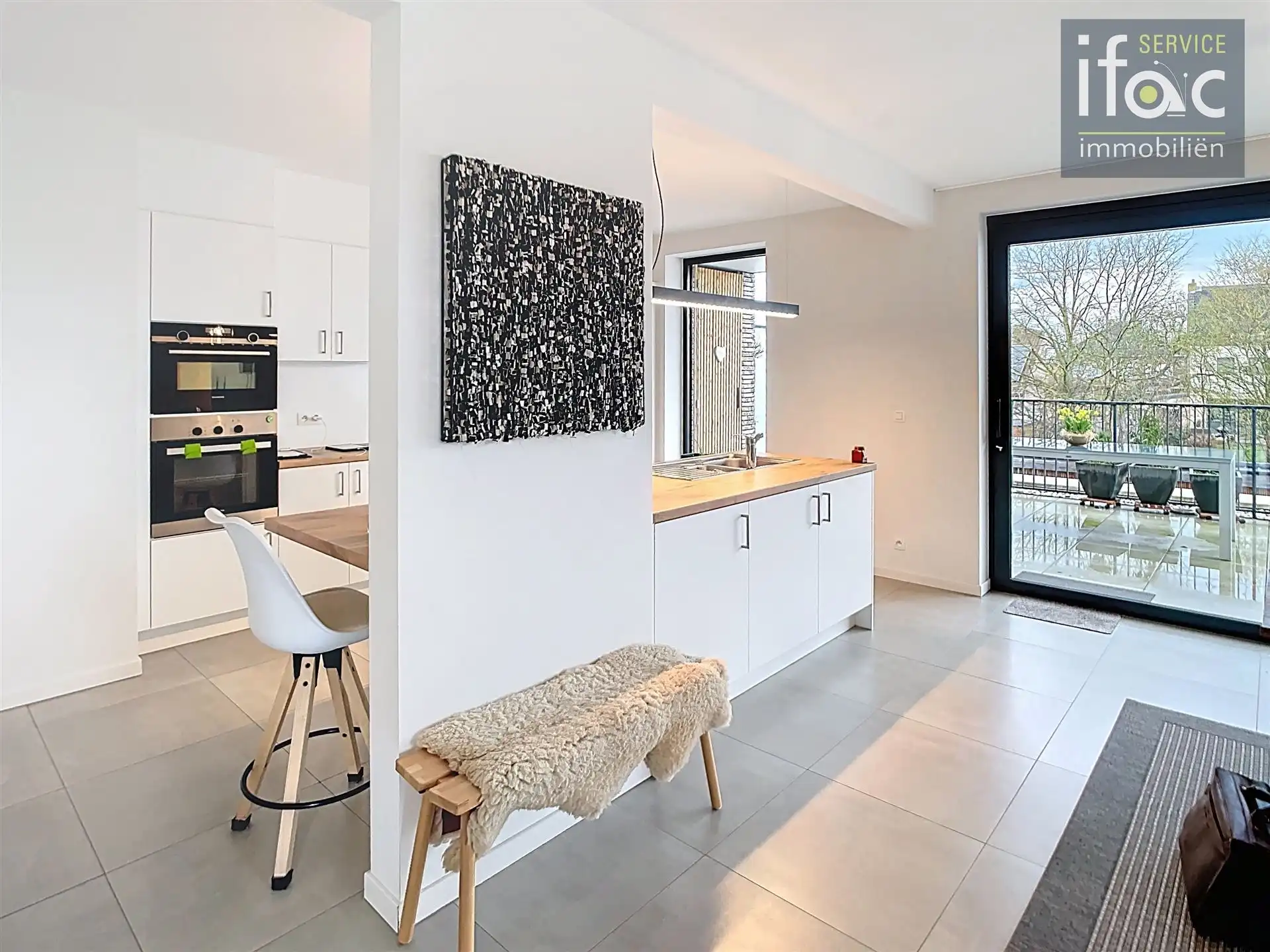 Nieuwbouwappartement met twee slaapkamers en groot terras foto 3