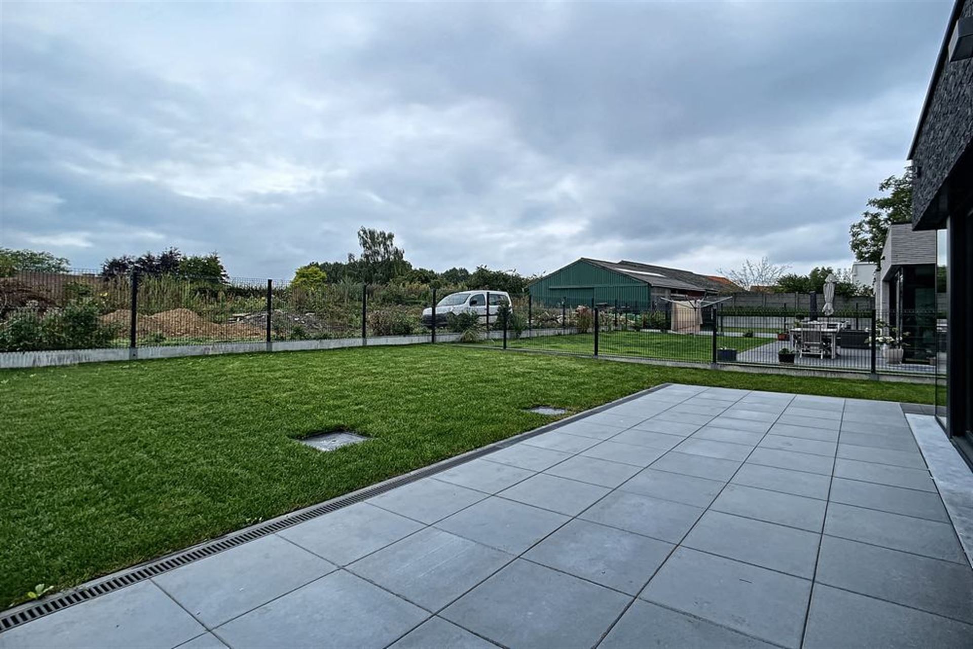 Moderne villa met 5 slaapkamers foto 35