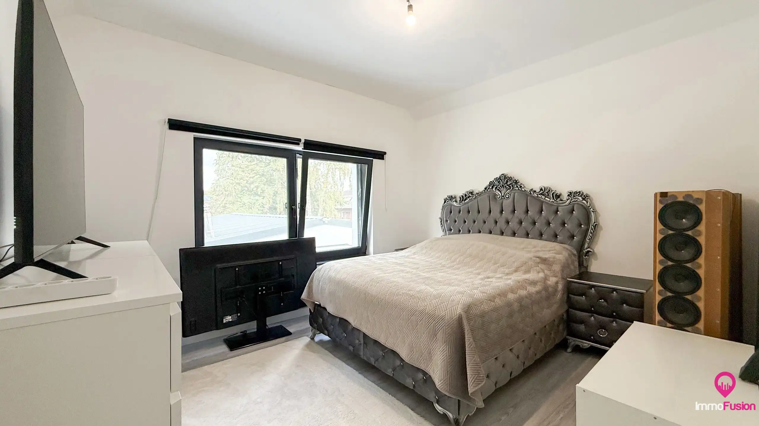 Ruime villa van 256m² met 6 slpks, garage en overdekt terras foto 32