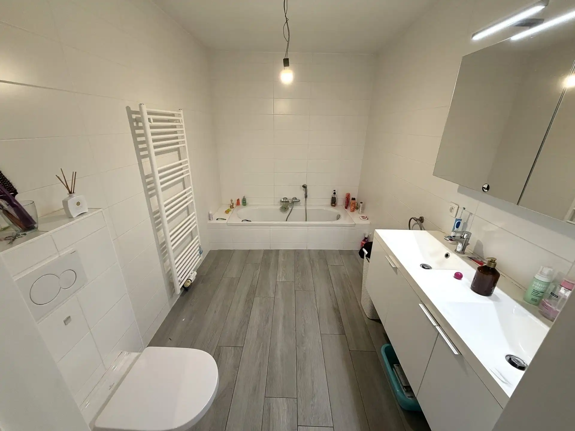 Zeer ruim duplex-appartement met 2 slaapkamers nabij verschillende invalswegen en centrum Dendermonde foto 9