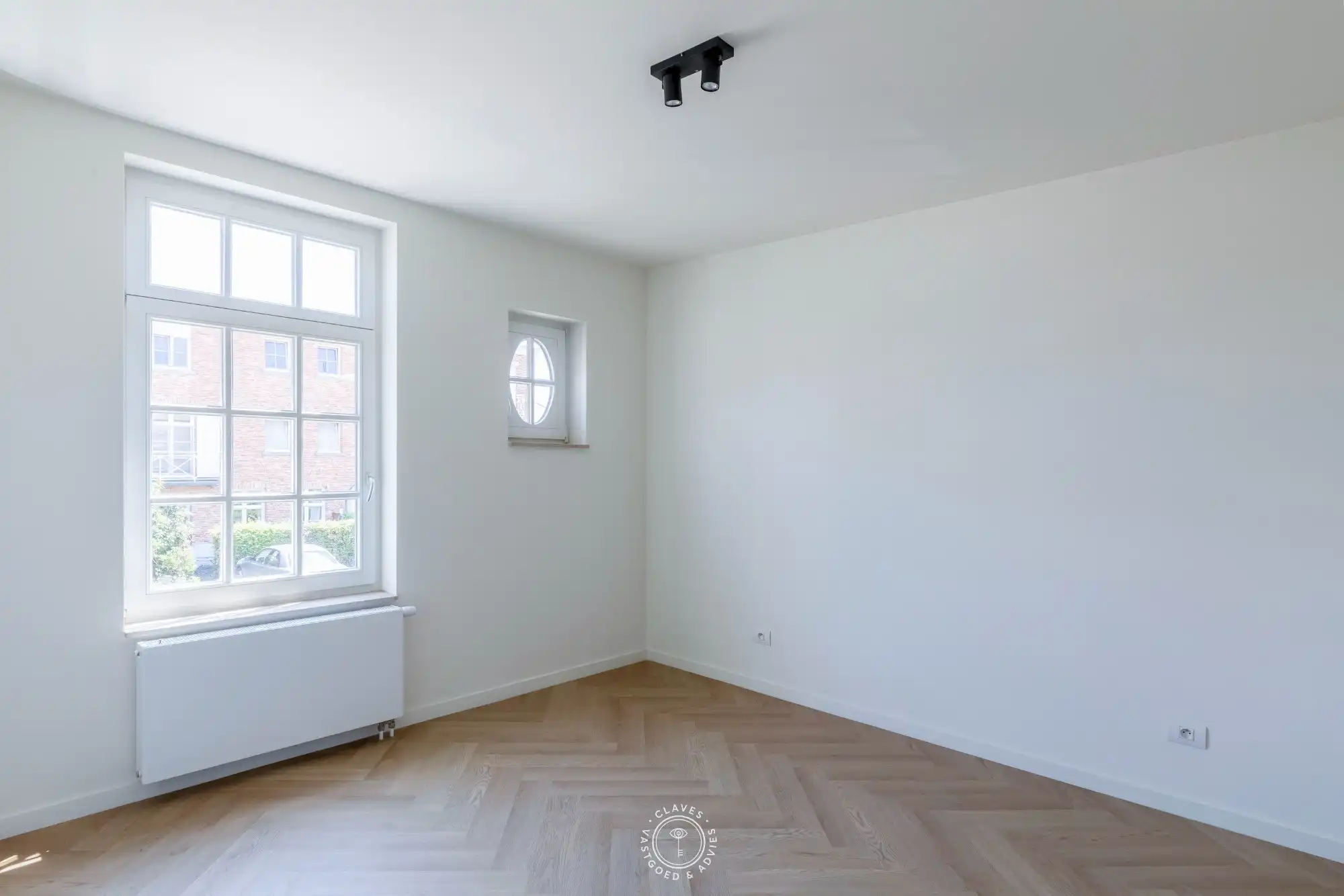 Doordacht drieslaapkamerappartement op residentiële locatie foto 13