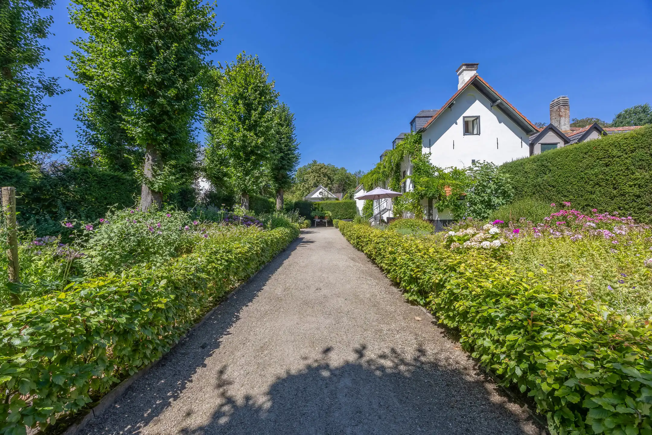 Historische karakterwoning op uniek groen perceel in Zoersel foto 34