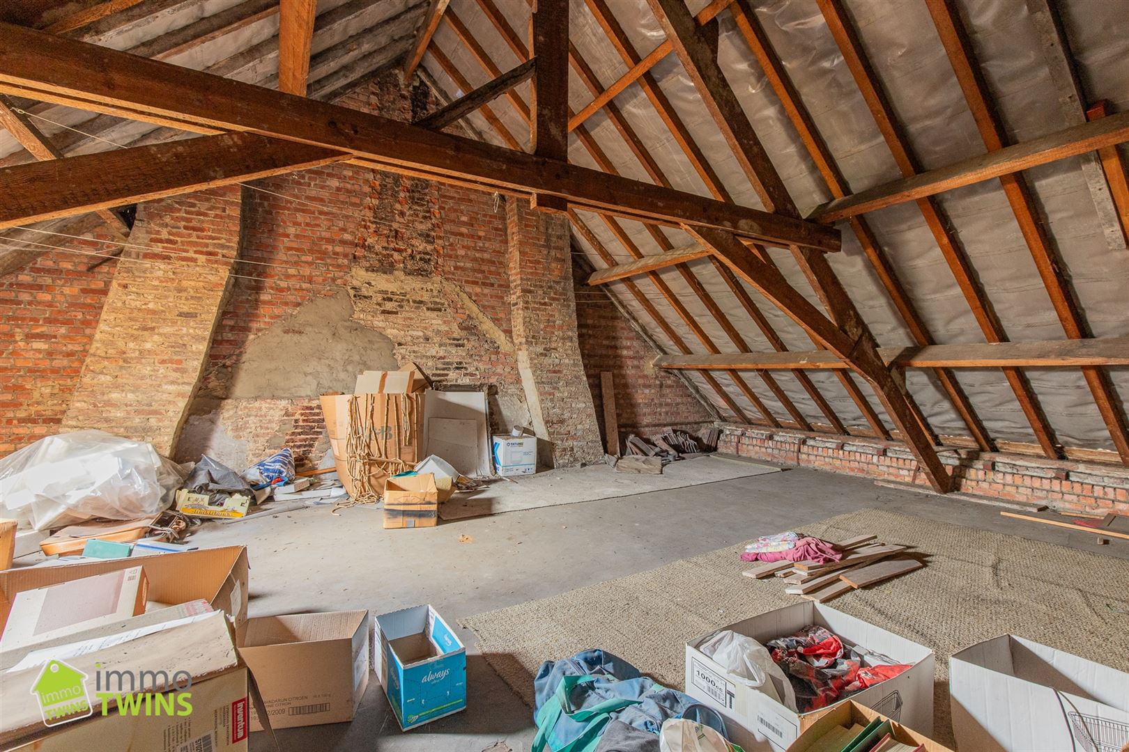 Renovatiewoning op goede locatie  foto 8