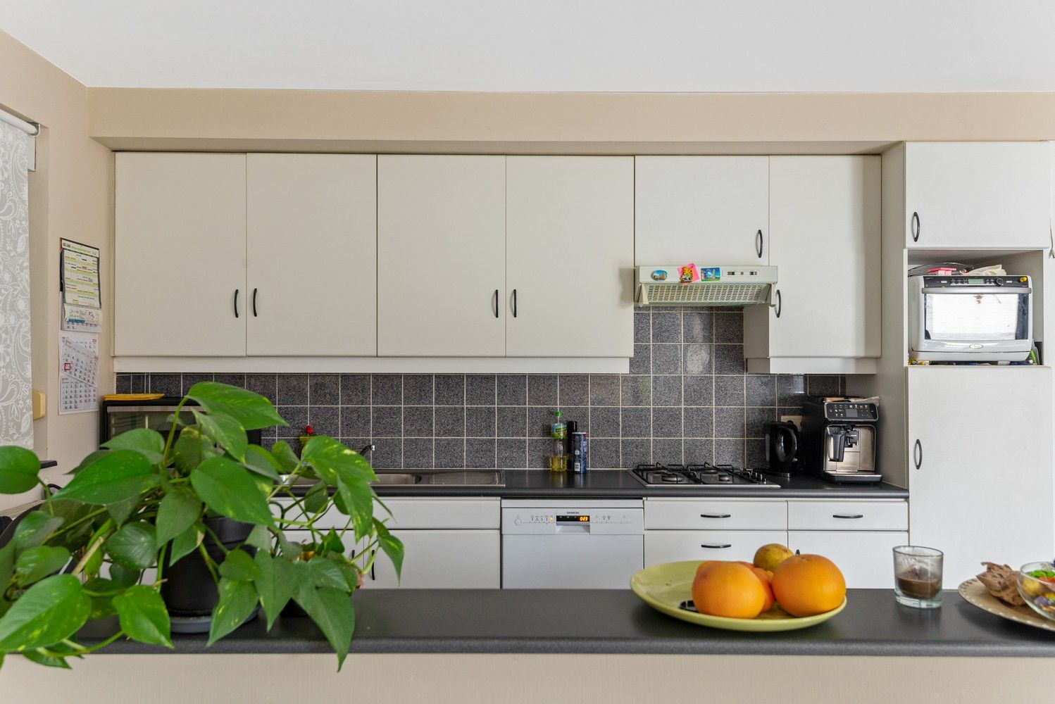 Gelijkvloers appartement met één slaapkamer en tuin op toplocatie te Lint foto 6