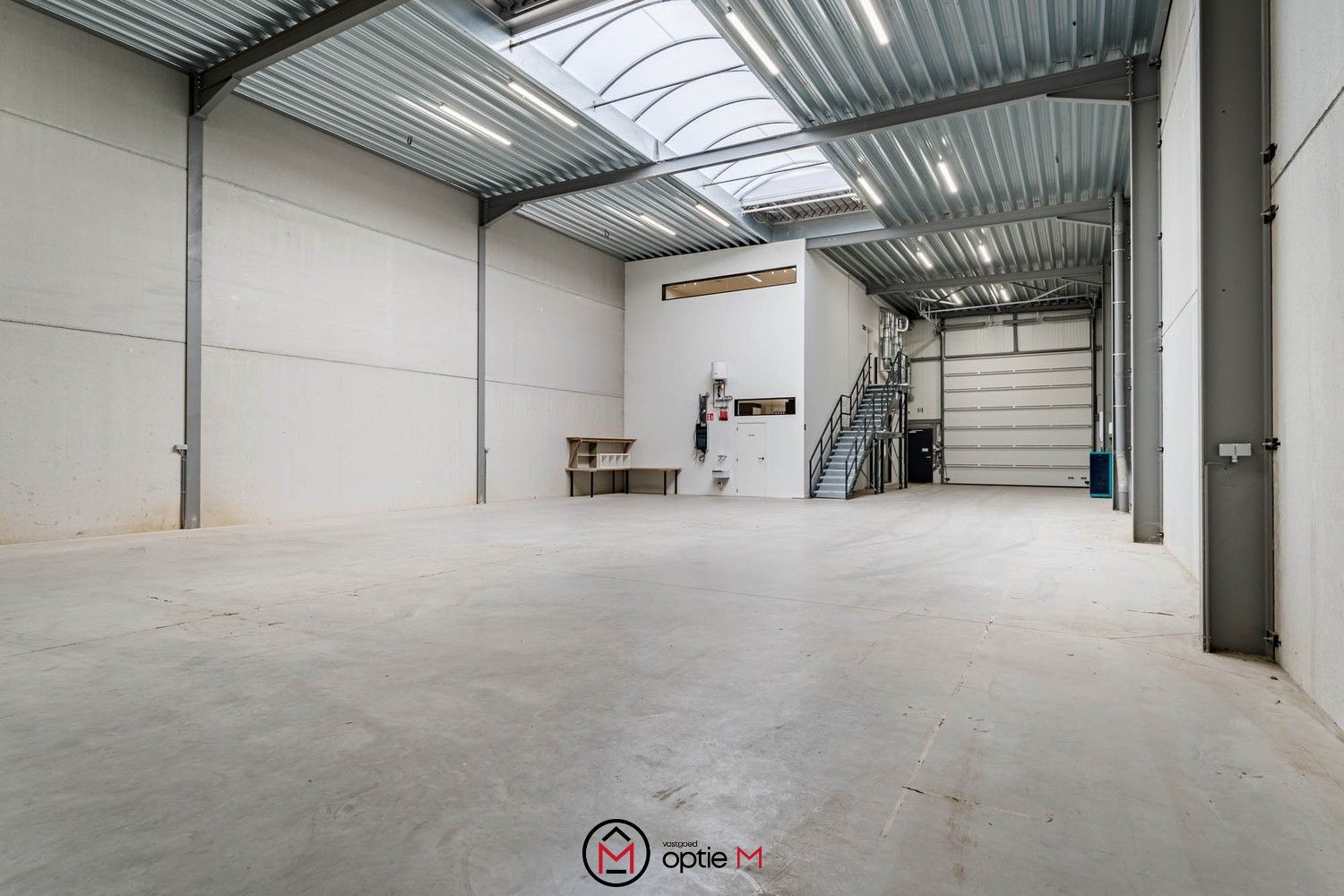 Moderne bedrijfsunit met kantoren in Heusden foto 2