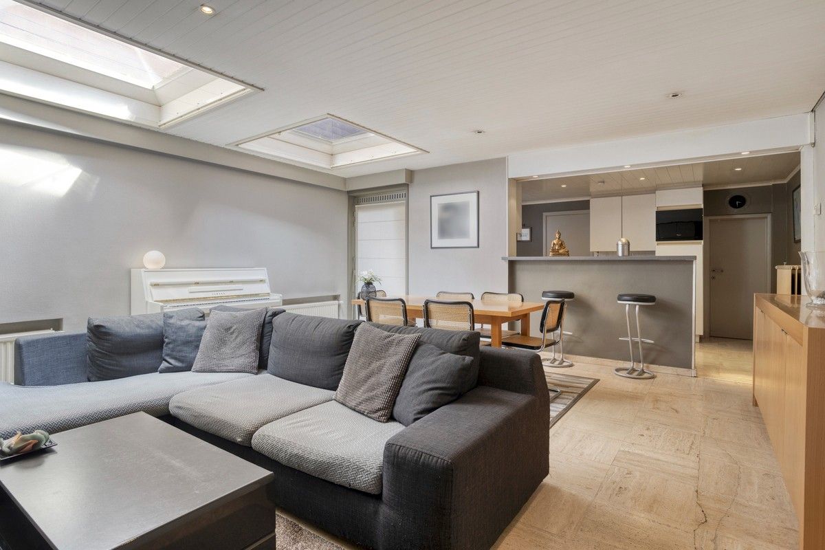 verrassend ruim en veelzijdig pand op toplocatie in Knesselare foto 4