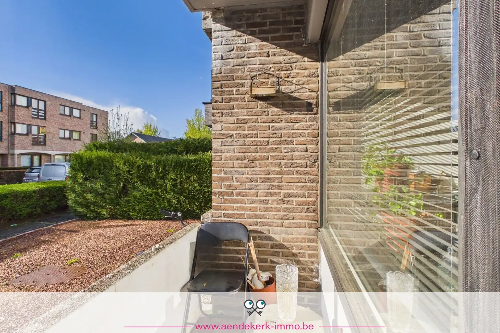 Ruim gelijkvloers appartement met 3 slaapkamers, garage en kelderberging foto 7