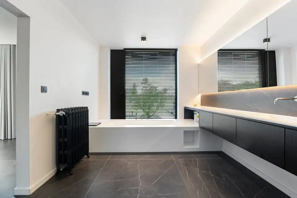 UNIEKE LUXUEUZE VILLA OP EEN PRACHTIG PERCEEL VAN 28A50CA IN SINT-TRUIDEN foto 40