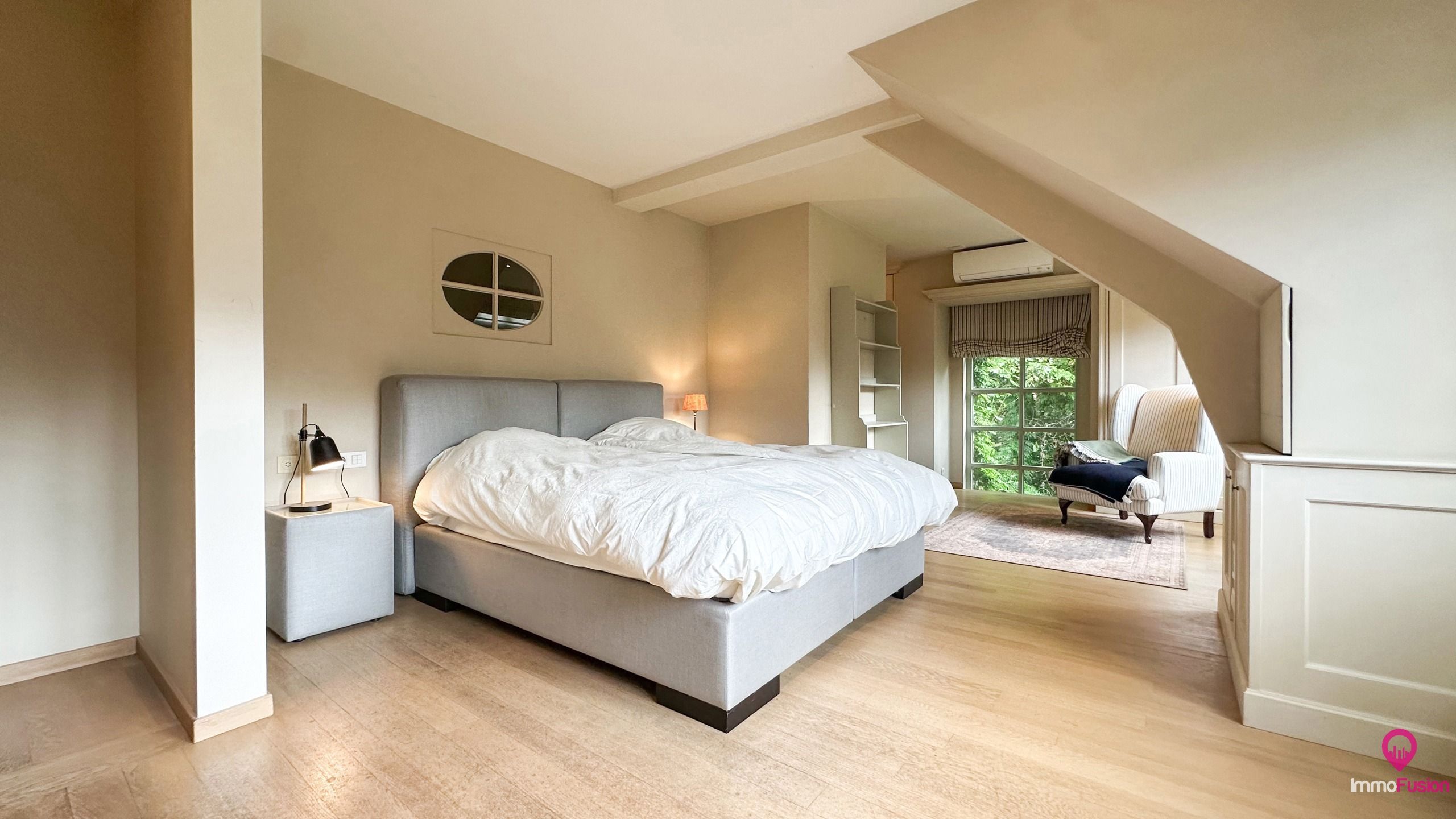 Uitzonderlijk gelegen villa met 5 slpks + zwembad op 1,97ha! foto 44