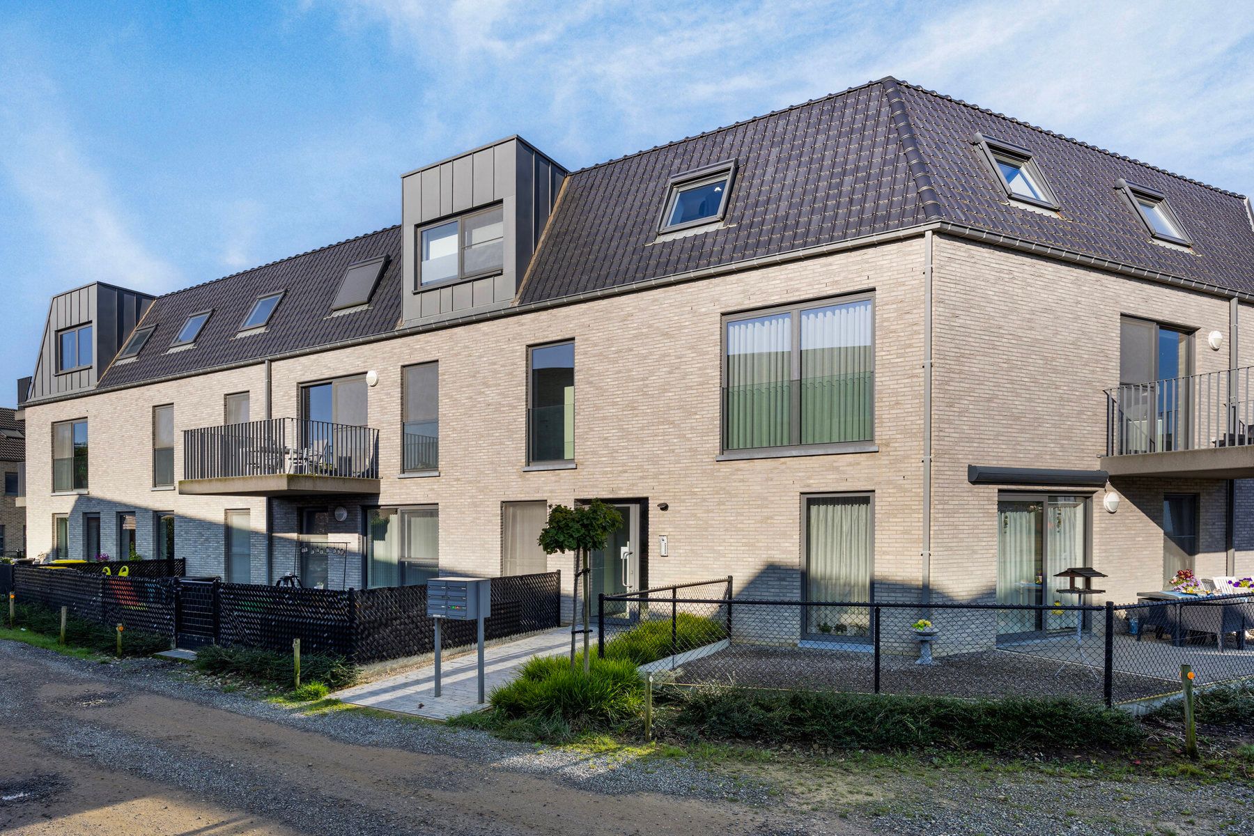 Prachtig appartement te Tielt-Winge. foto {{pictureIndex}}