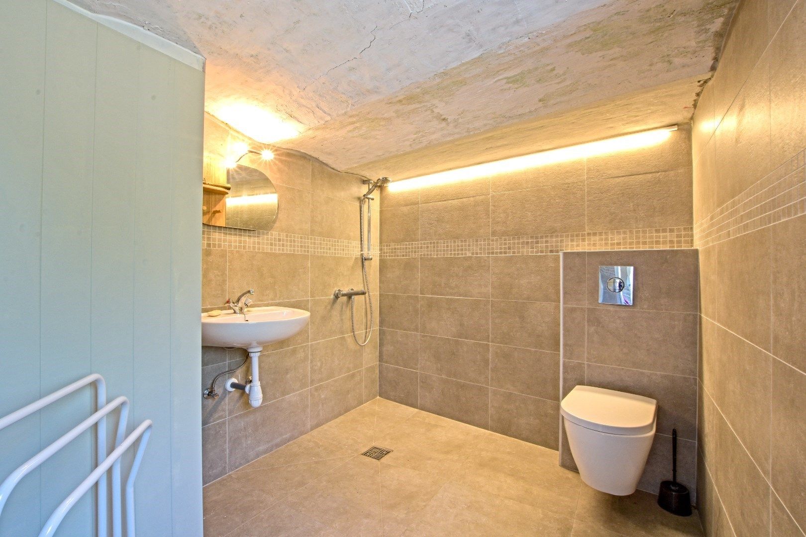 Statige woning met tal van mogelijkheden in centrum Diksmuide op 226 m² foto 16