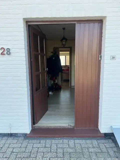 Charmant huis te koop aan de Rodenbachstraat in Hamont-Achel - Ideaal met 2 slaapkamers, bureau, kelder en garage voor uw comfort! foto 2