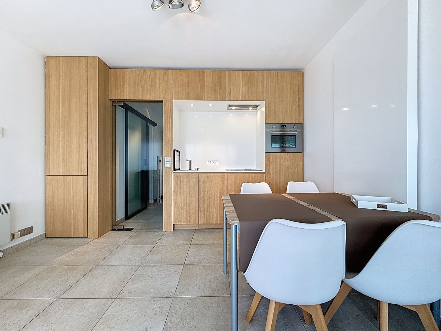 Lichtrijk appartement  op het 15de verdiep met frontaal zeezicht te Nieuwpoort. foto 4