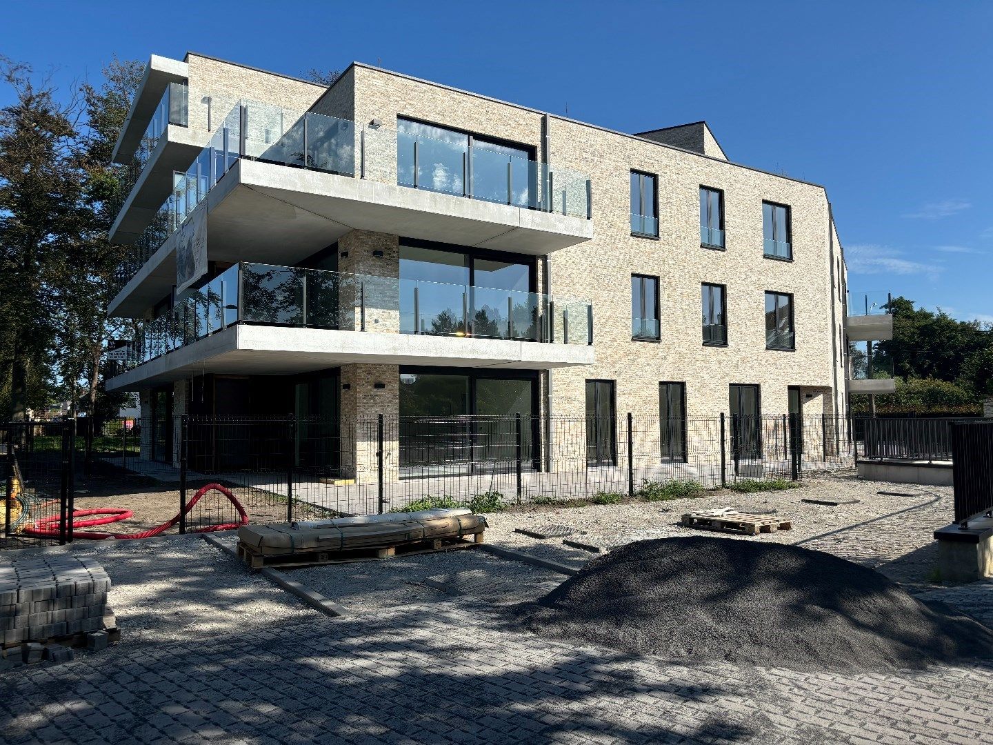 Nieuwbouw appartement met twee slaapkamers in Oostakker foto 1