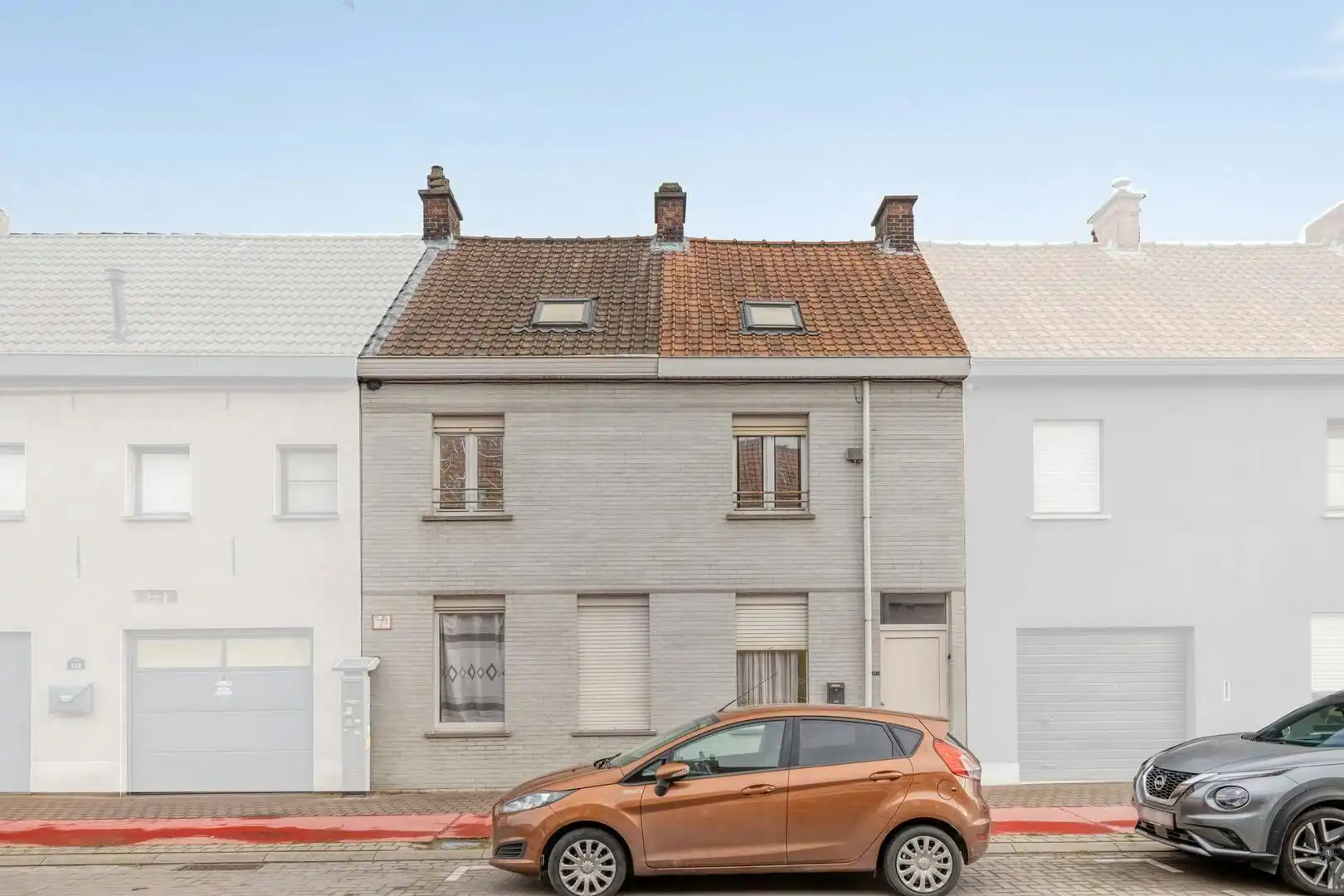 Instapklare woning met 4 slaapkamers te Roeselare foto 2