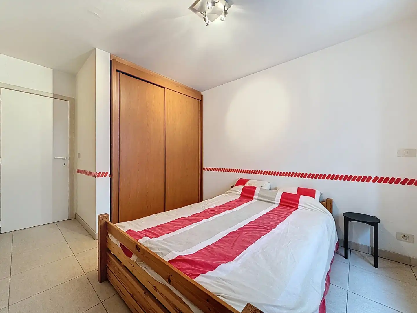 Ruim drieslaapkamer appartement  met zuidgericht terras met centrale ligging te Nieuwpoort-Bad foto 9