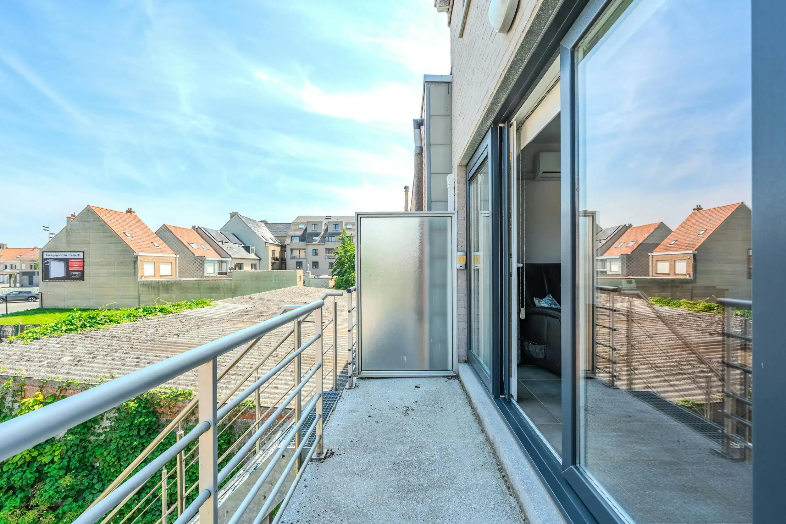 Bel-étage woning met 4 slaapkamers, garage en tuin!  foto 11