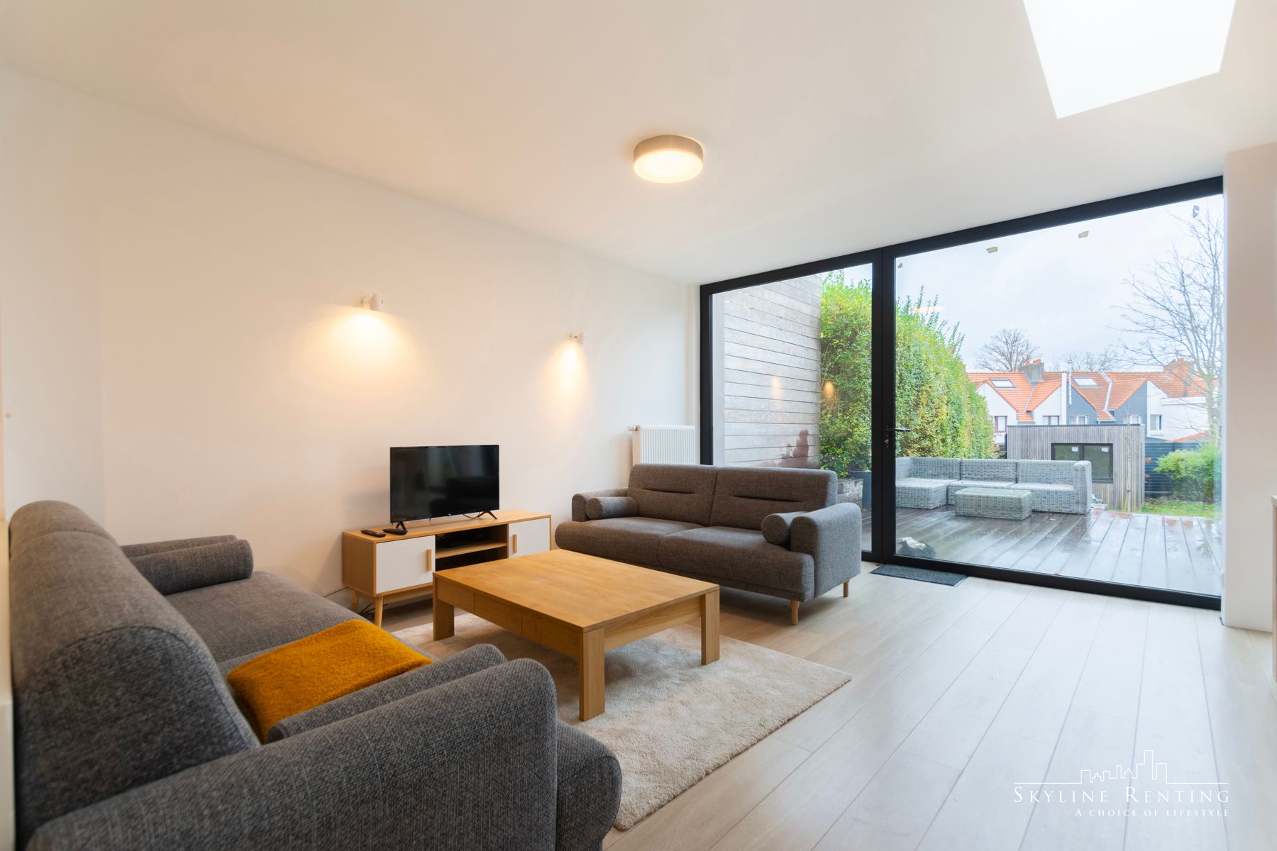 LICHTRIJK - Gemeubeld huis - 3k. met TUIN en TERRAS ! foto 3