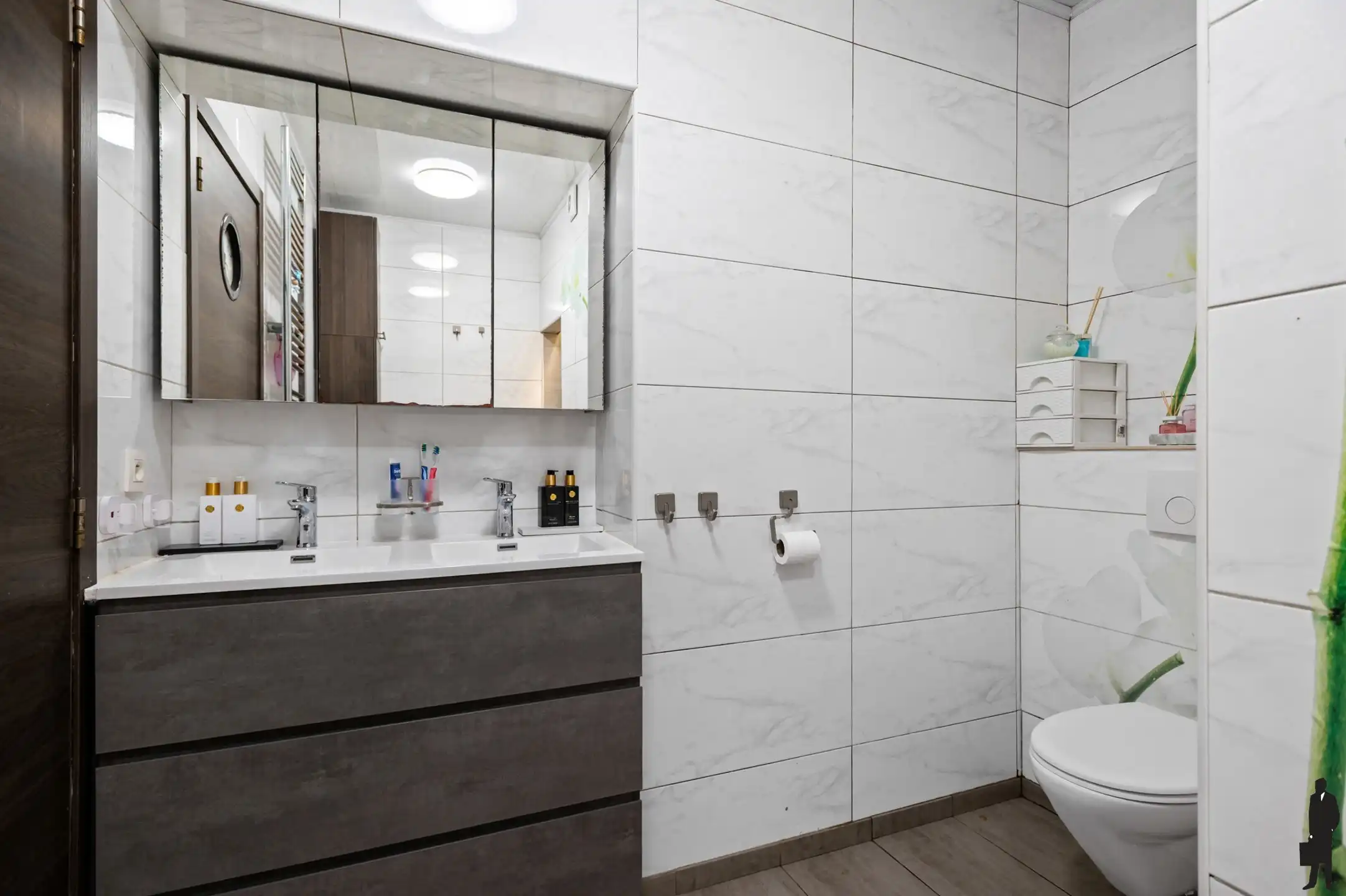 Appartementsgebouw op top-locatie te koop foto 48