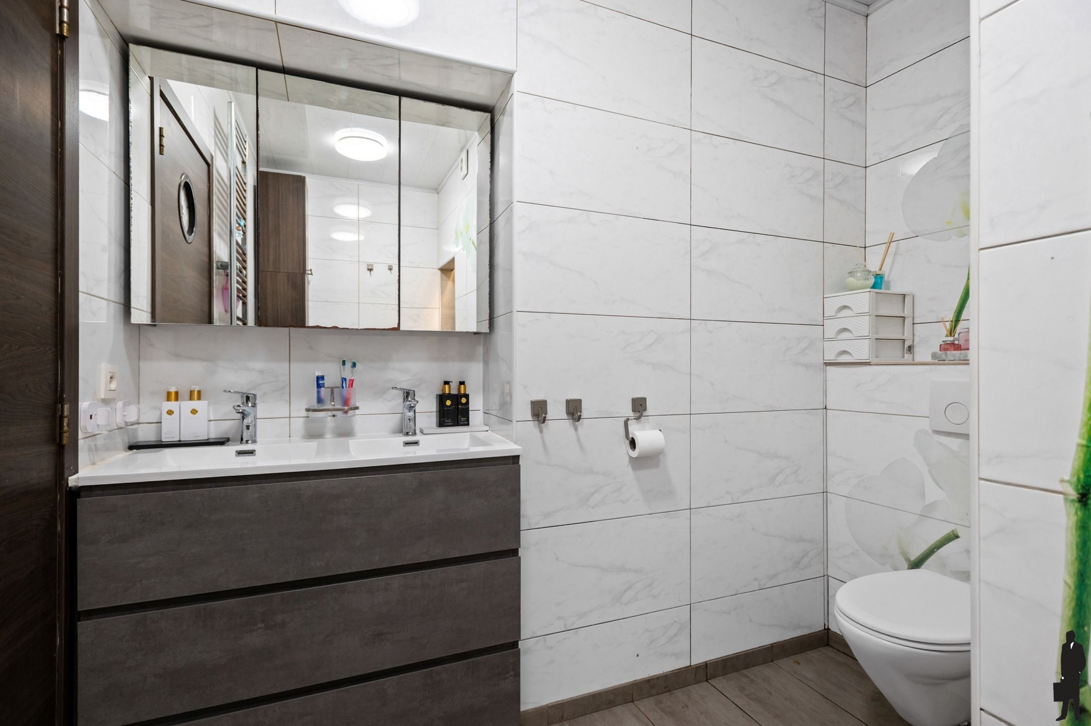 Appartementsgebouw op top-locatie te koop foto 48