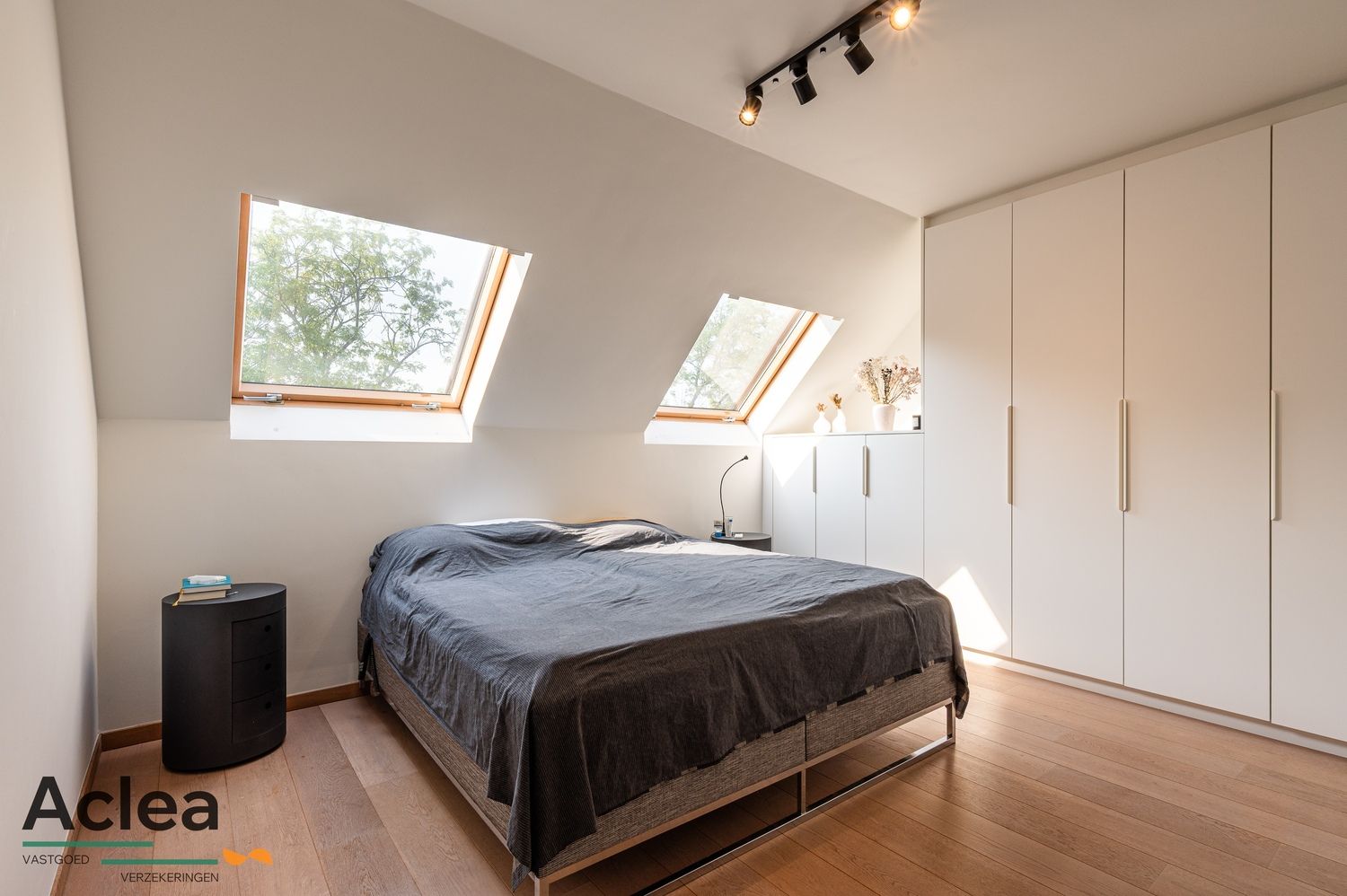 Lichtrijk, ruim duplex-appartement foto 21