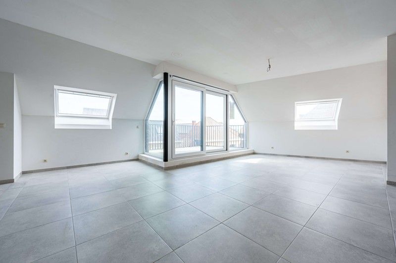 Prachtig 2 slaapkamer appartement TE KOOP in hartje Sint-Baafs-Vijve! (*6% BTW aankoop mogelijk) foto 8