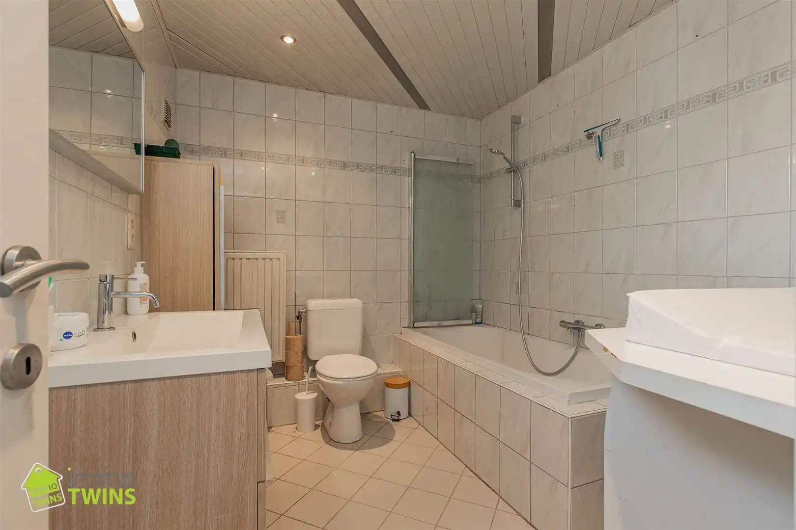 Gezellige starters- of gezinswoning met tuin in Sint-Gillis bij Dendermonde foto 13