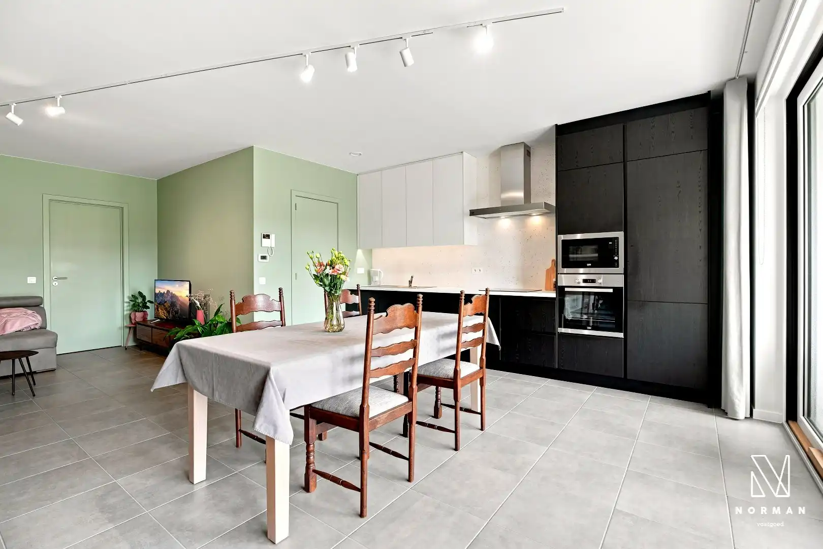 Recent gelijkvloers appartement met 1 slk, tuin en ondergrondse staanplaats te koop in Harelbeke foto 9