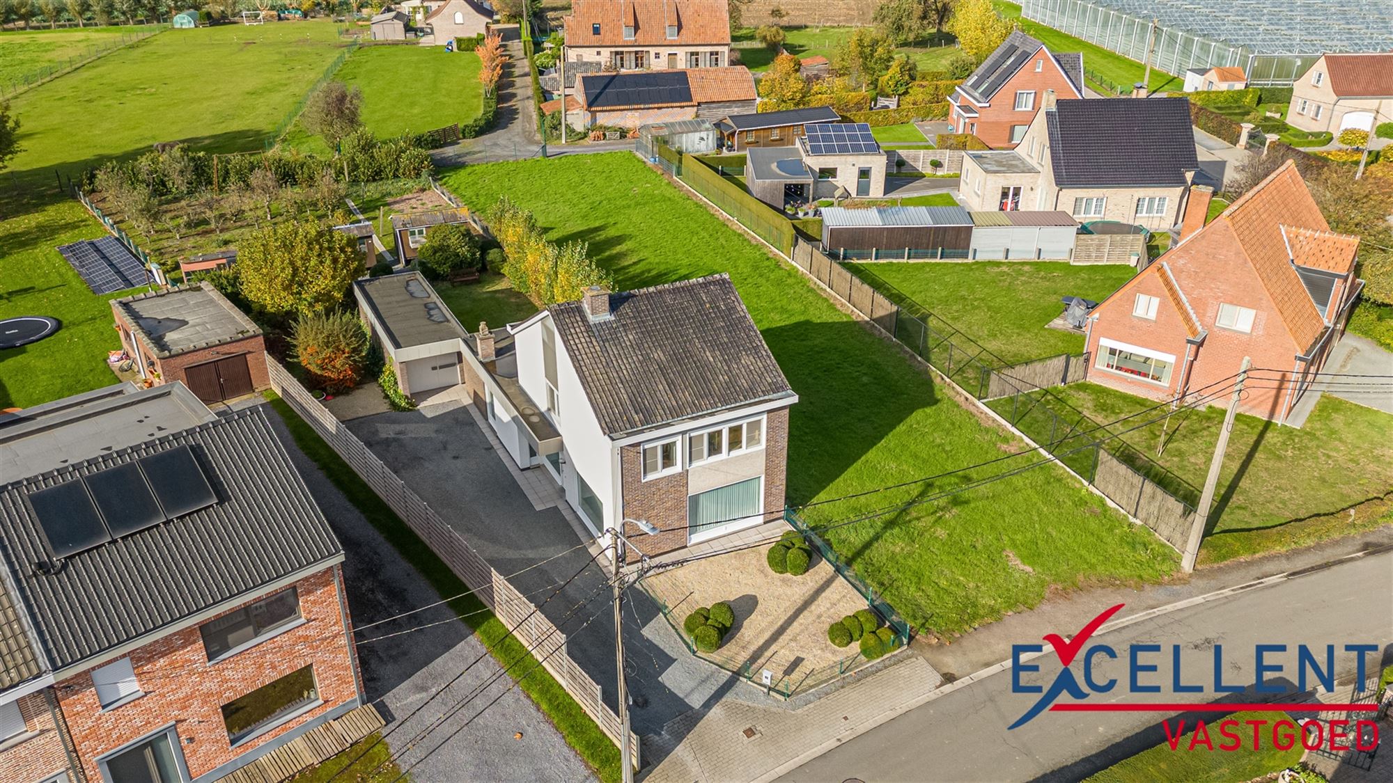 Charmante, karaktervolle halfopen woning Deinze  foto 2