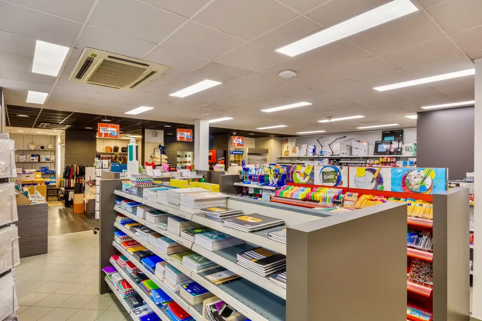 Handelspand centrum Halle met parking  foto 12