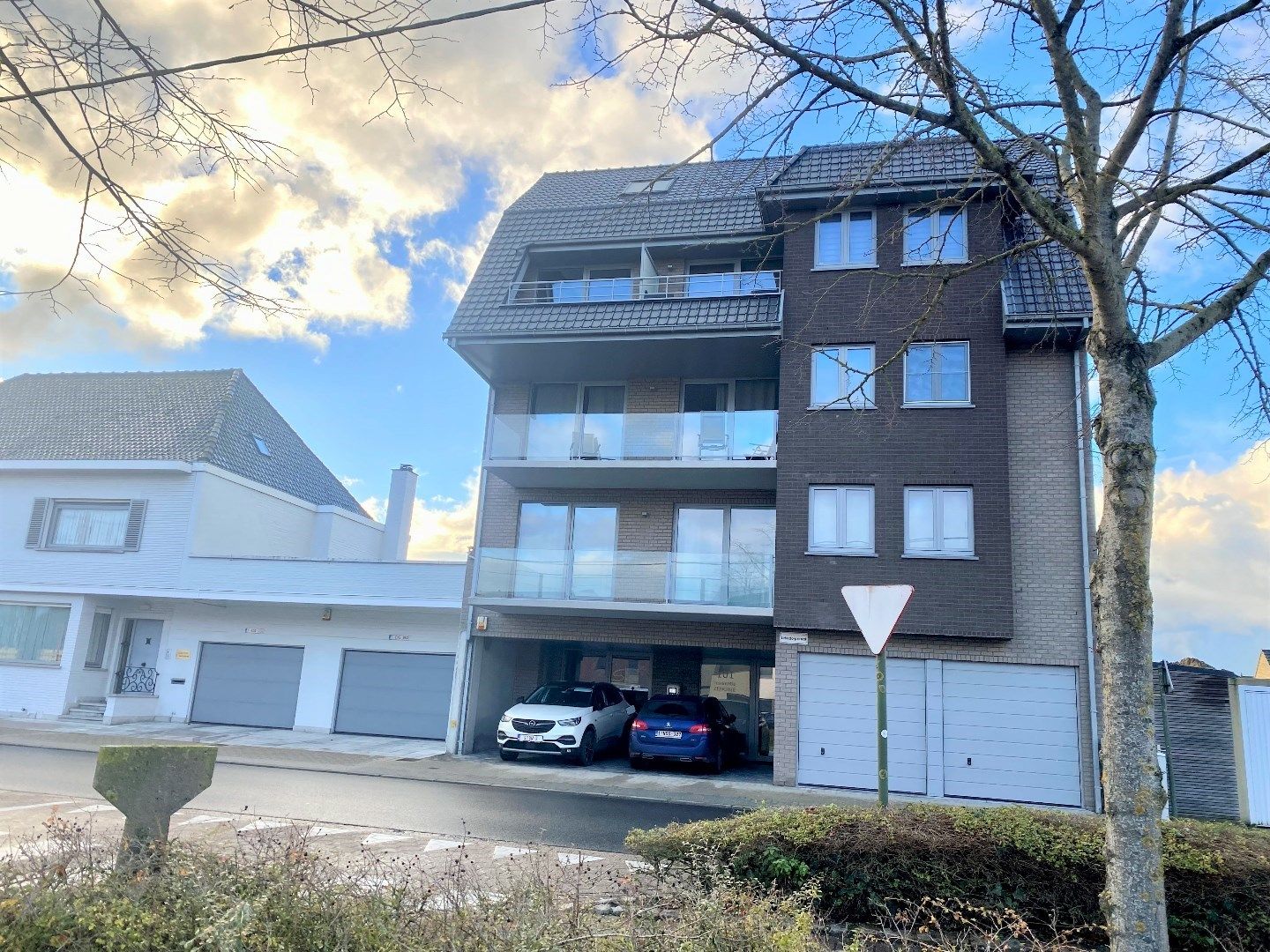 Ruim duplex appartement met terras en mooie verzichten foto 1