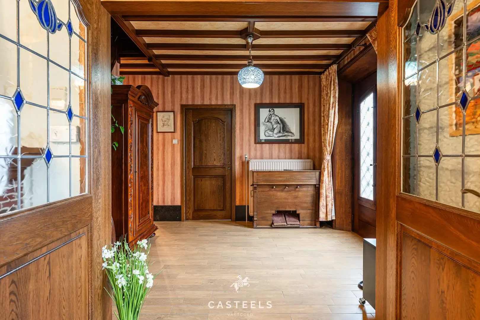 Ruime gezinswoning met zonnige tuin te koop in Lokeren foto 5