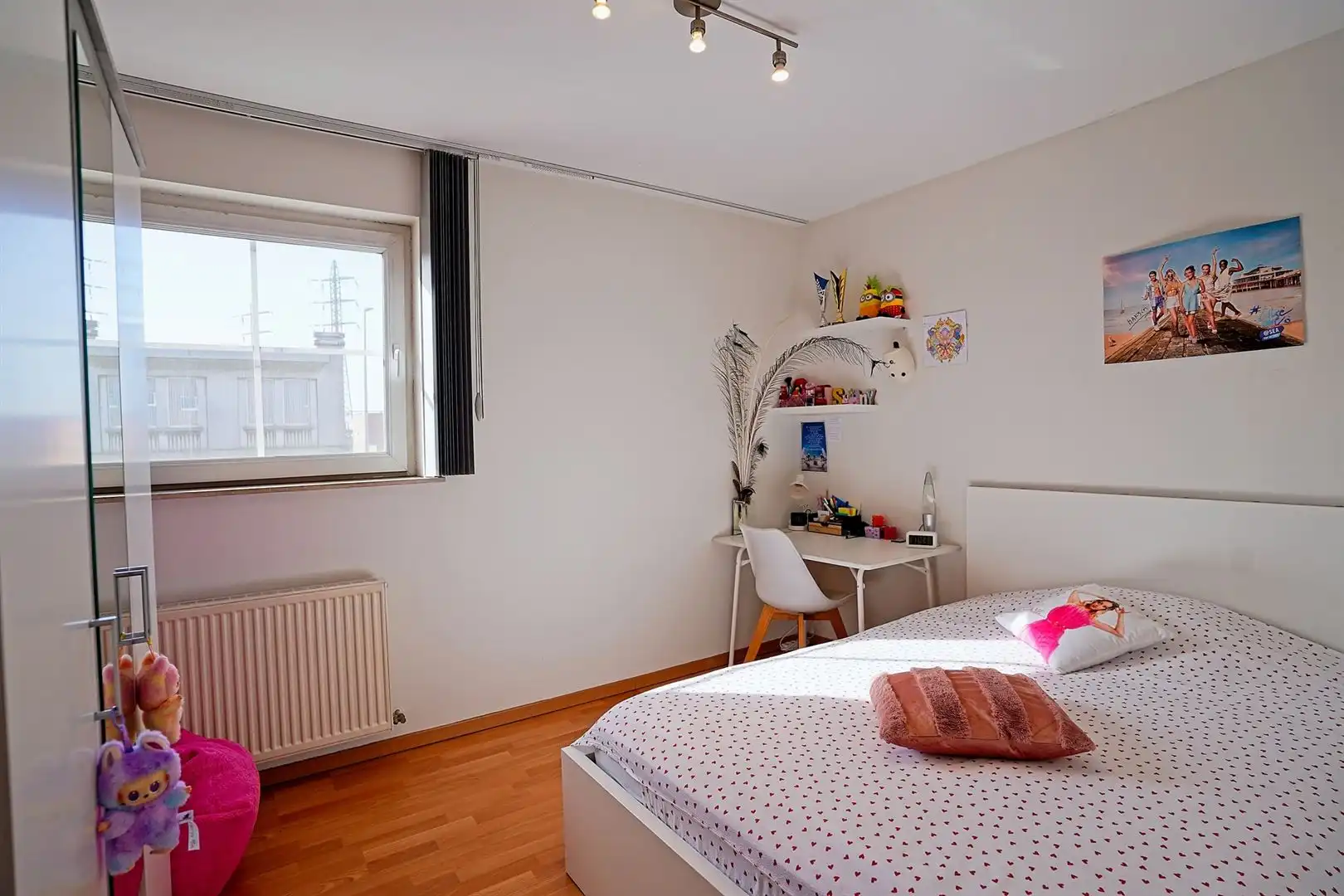 Ruim appartement met 3 slaapkamers, terras en garage te Baasrode foto 4