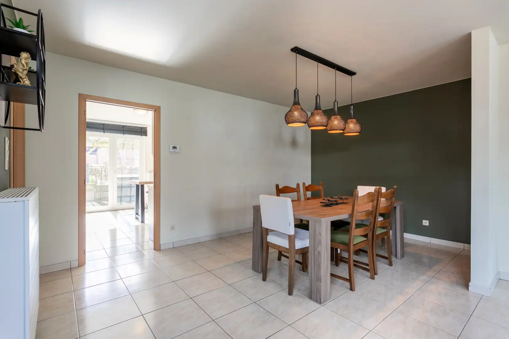 Recente woning (EPC B) met 5 slaapkamers en tuin te Vollezele foto 5